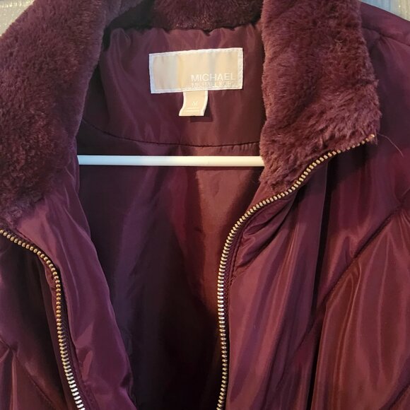 Michael Kors Women's Puff Vest / Maroon Size Medium - Picture 4 of 6